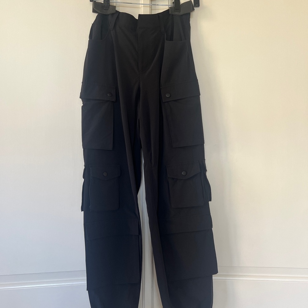 Alice + Olivia Women's Black Cargo Pants